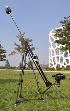 2.1米摄像小摇臂 5D2单反手动摇臂 承重8kg 送7寸监视器1台