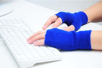 特价2013秋冬蓝色半指羊绒手套保暖电脑半截露指手套黑色保暖