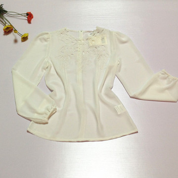 初秋新款/圆领刺绣高品质OL垂感珍珠纱雪纺衬衫~白色