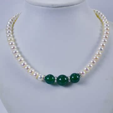 送妈妈天然淡水珍珠8--9配玛瑙翡翠玉珠珍珠项链 大方 高贵正品