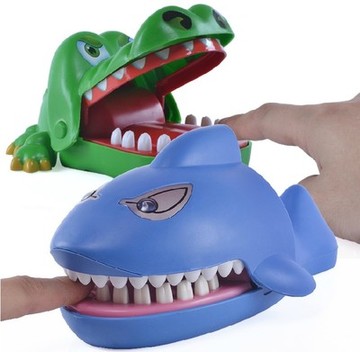 包邮新款儿童玩具男女小孩恶搞整人咬手指鳄鱼搞笑鲨鱼 儿童礼物