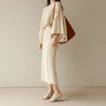 韩国秋季包邮人气款针织喇叭袖修身一步裙套装
