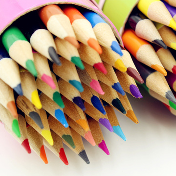 【天天特价】儿童24色彩铅涂鸦绘画填色笔彩画笔涂色笔彩色铅笔包