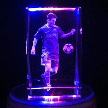 皇马梅西巴萨C罗足球迷内雕3D纪念人偶水晶送男女朋友纪念品