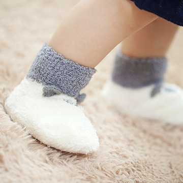 新款日系足底防滑珊瑚绒卡通立体刺绣儿童袜子宝宝袜可爱婴儿袜子