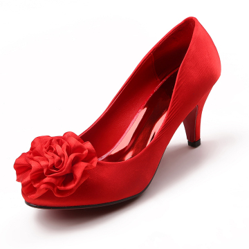 中式结婚礼服旗袍秀禾服红色中高跟新娘婚鞋红色圆头单鞋大码女