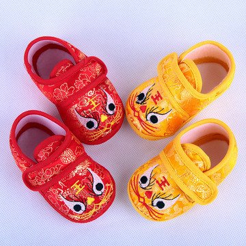 儿童学步鞋婴儿0-6个月男女宝宝鞋0-1学步鞋秋冬软底防滑老虎鞋