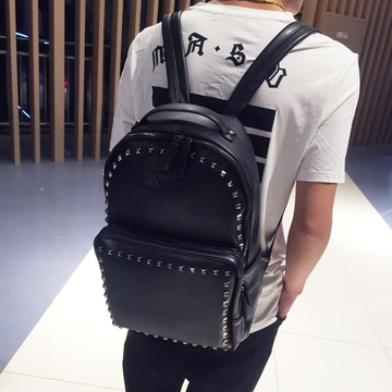 香港代购新款双肩包男韩版个性铆钉背包时尚潮流书包学生包休闲包