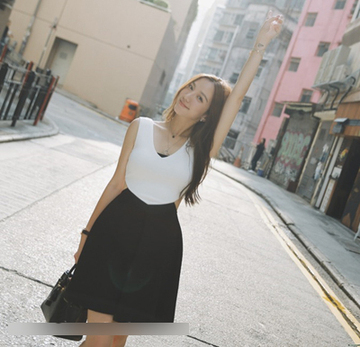 2015夏装新款韩版气质简约黑白撞色显瘦无袖V领连衣裙四季百搭款
