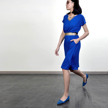 自由合伙人品牌女装新品 夏短袖松紧收腰密褶彩蓝连衣裙 原创设计