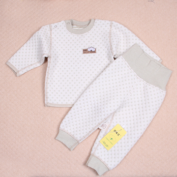 有机棉婴儿三层保暖无骨缝制婴儿保暖内衣儿童套装宝宝纯棉内衣新