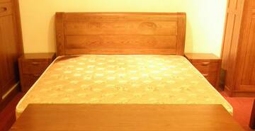 上海 品牌 红橡木 家具 简约 实木床 低箱床 平板床 双人床 S6型