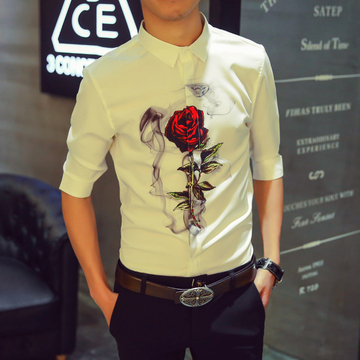 夏秋季男中袖衬衫韩版潮个性修身玫瑰花印花五分袖发型师短袖衬衣
